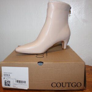 $179 New in Box Coutgo Boutique Pink Leather Kitten Heel Booties Ankle Boots 9